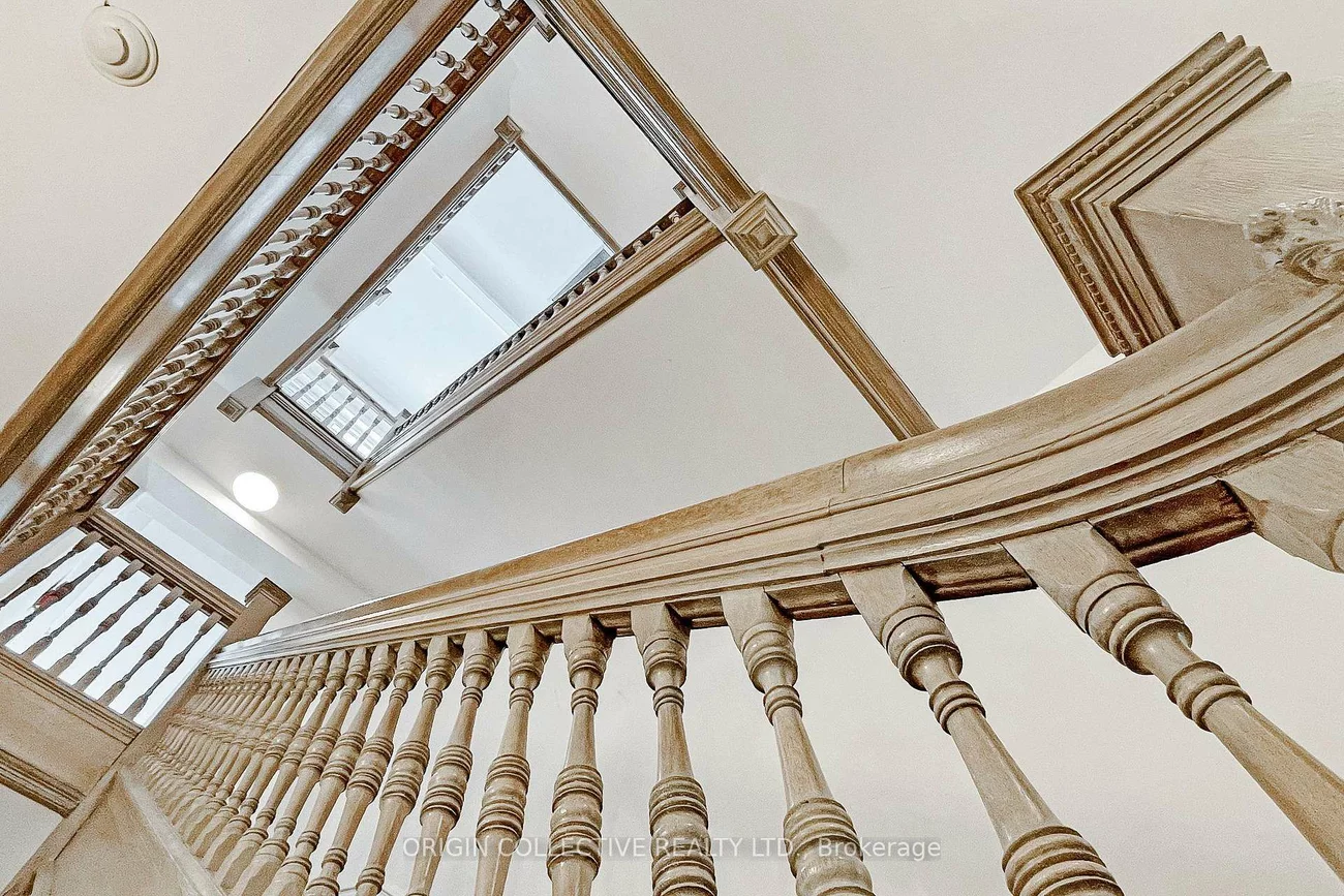 17, Isabella, Church-Yonge Corridor, Toronto