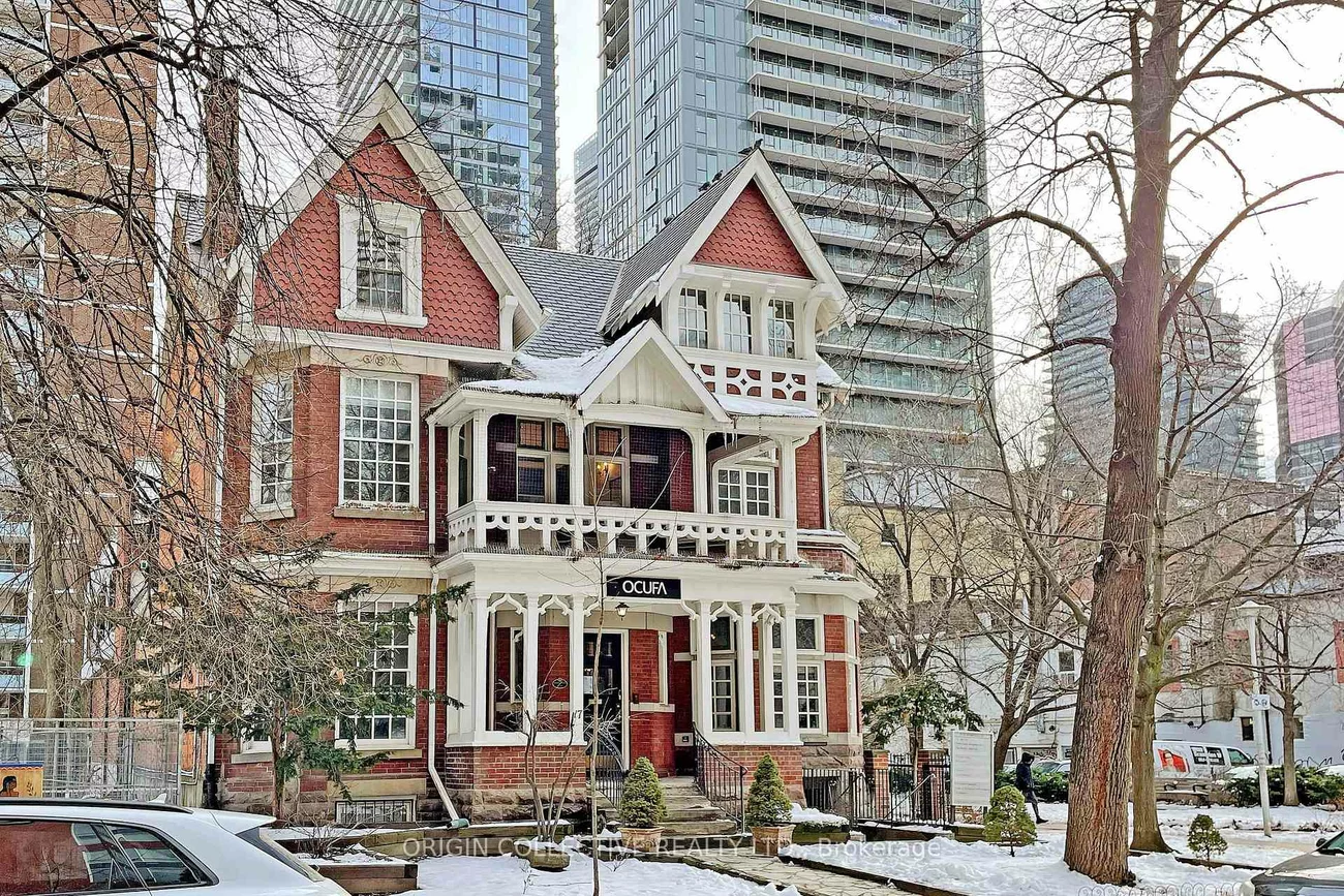 17, Isabella, Church-Yonge Corridor, Toronto