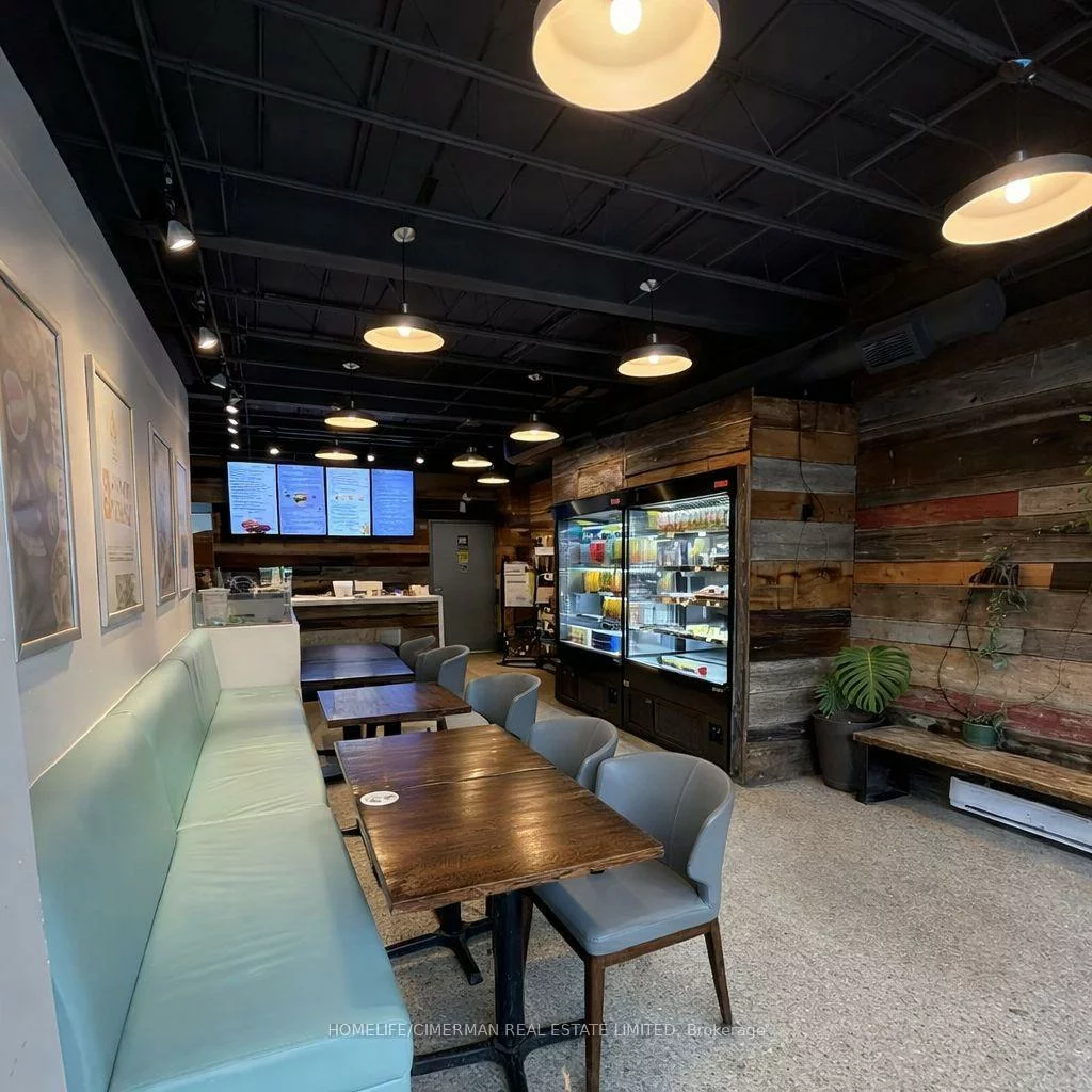 2631, Yonge, Mount Pleasant East, Toronto