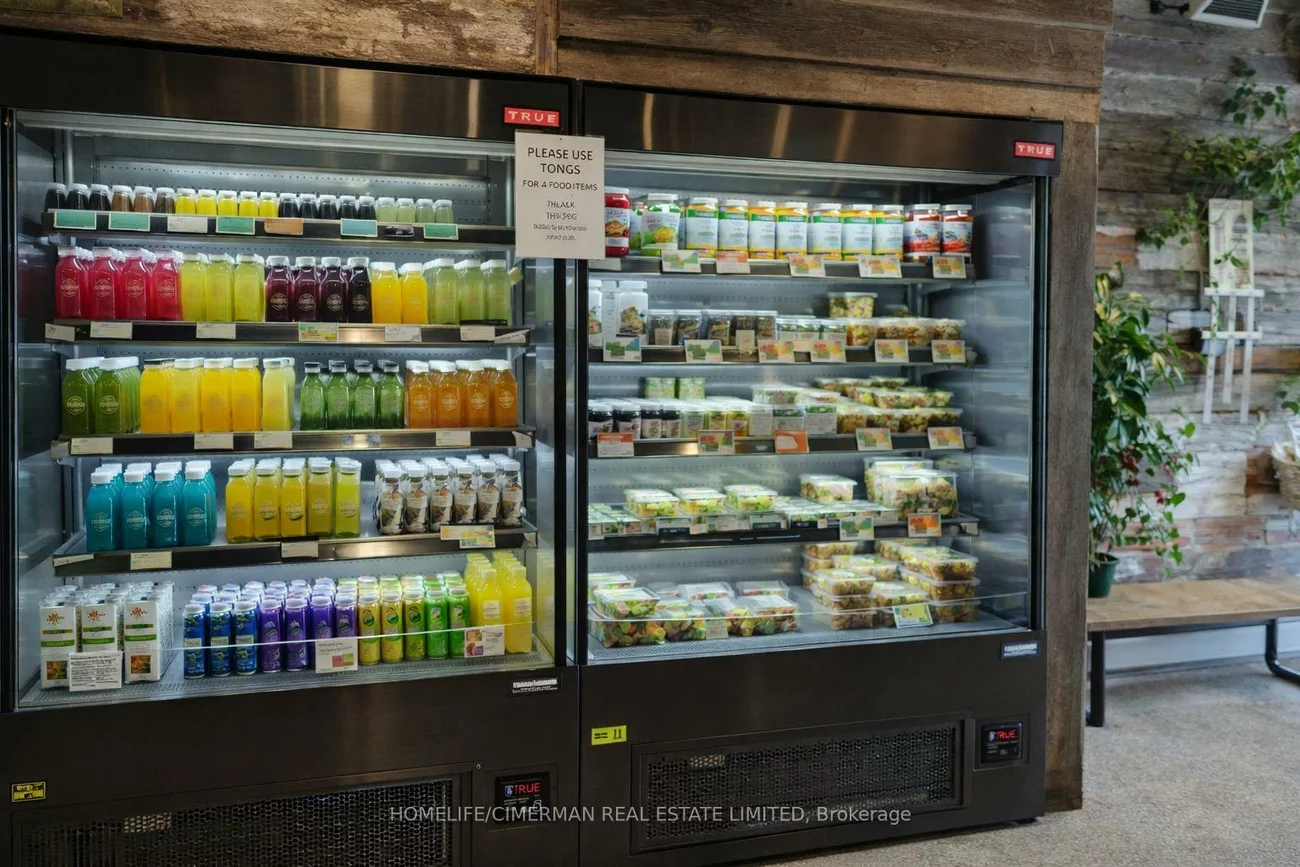 2631, Yonge, Mount Pleasant East, Toronto