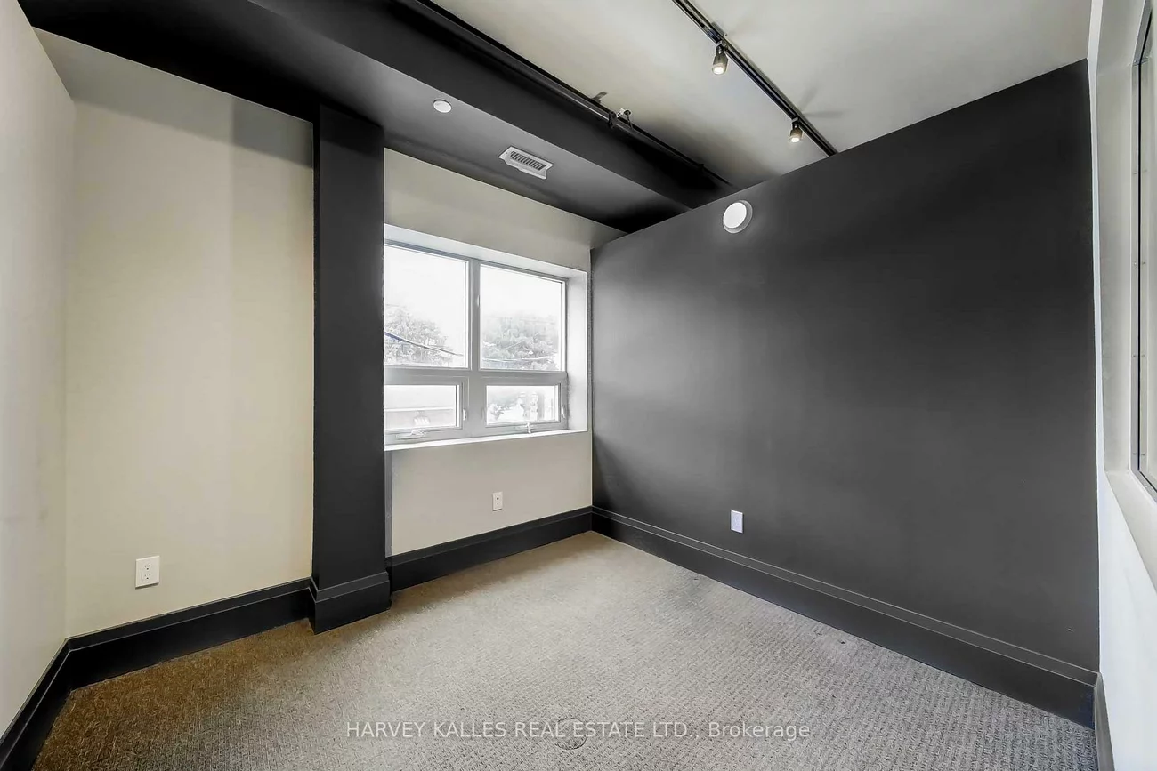 2078, Avenue, Bedford Park-Nortown, Toronto