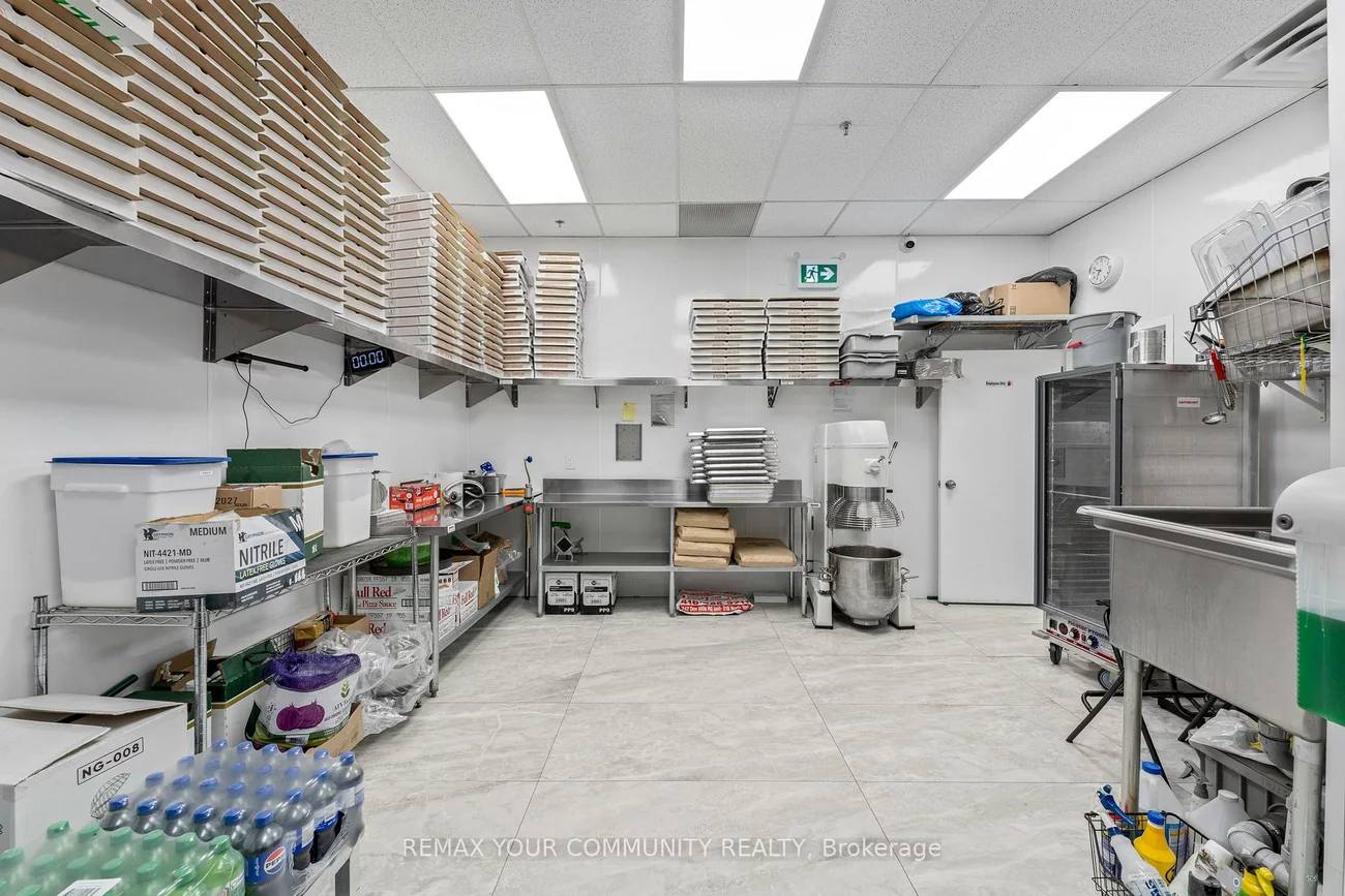 747, DON MILLS, Flemingdon Park, Toronto