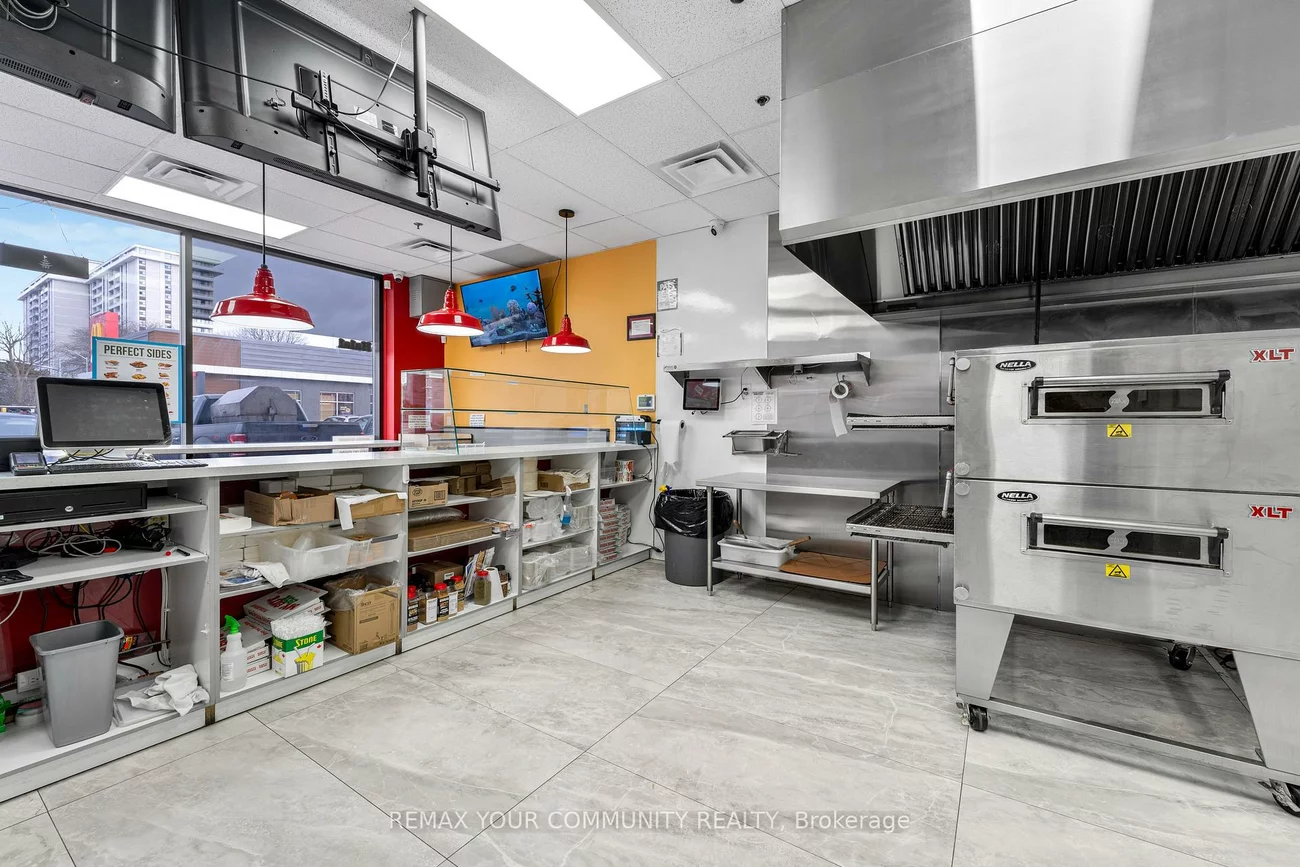 747, DON MILLS, Flemingdon Park, Toronto