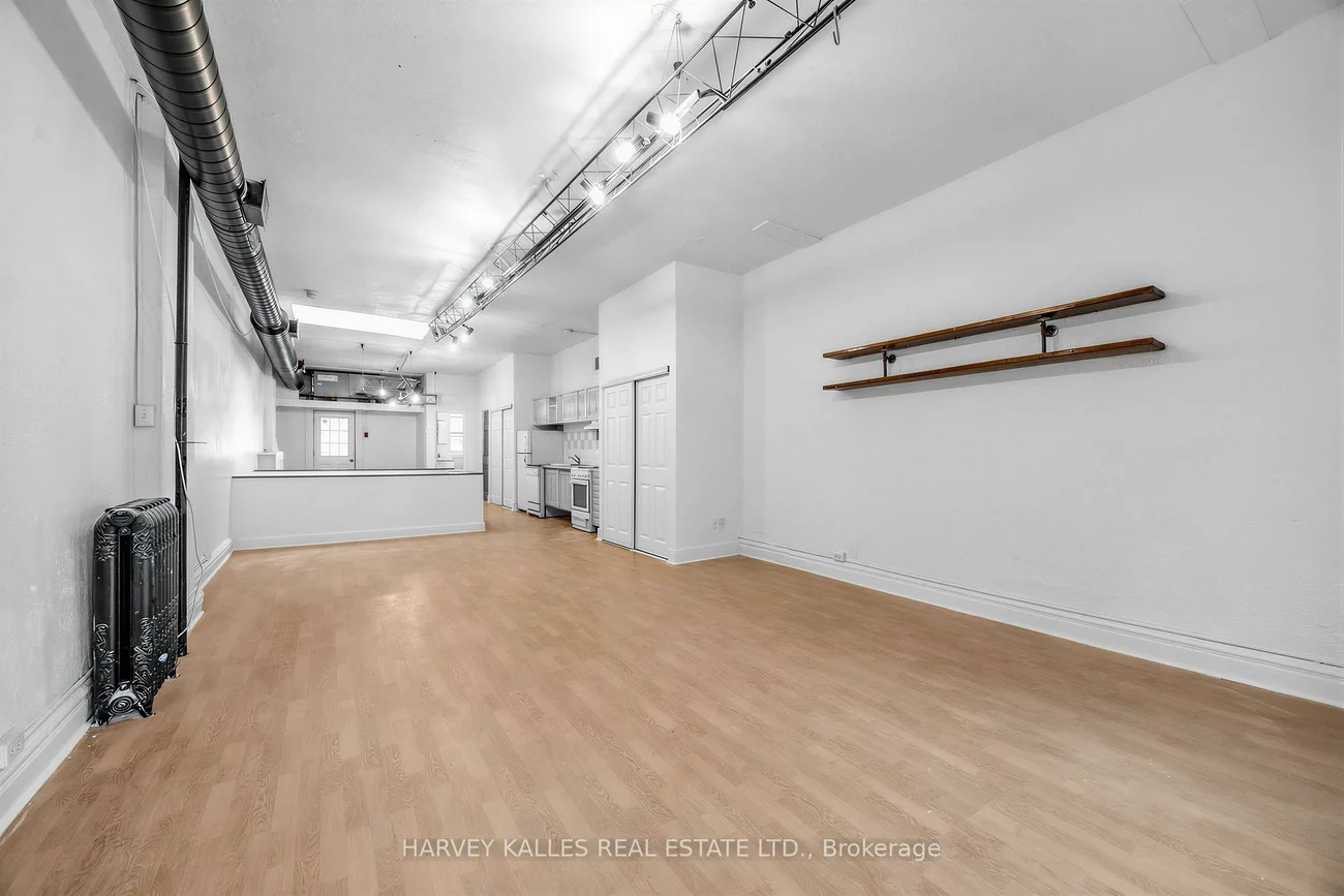 106, Queen, Church-Yonge Corridor, Toronto