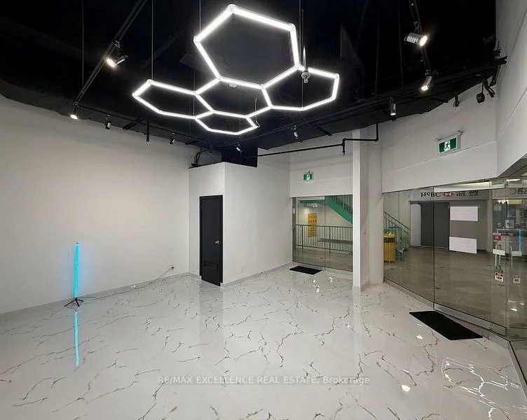 222, Spadina, Kensington-Chinatown, Toronto