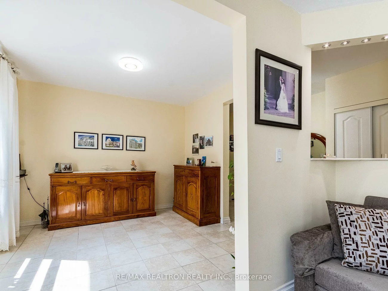 1038, St Clair, Oakwood Village, Toronto