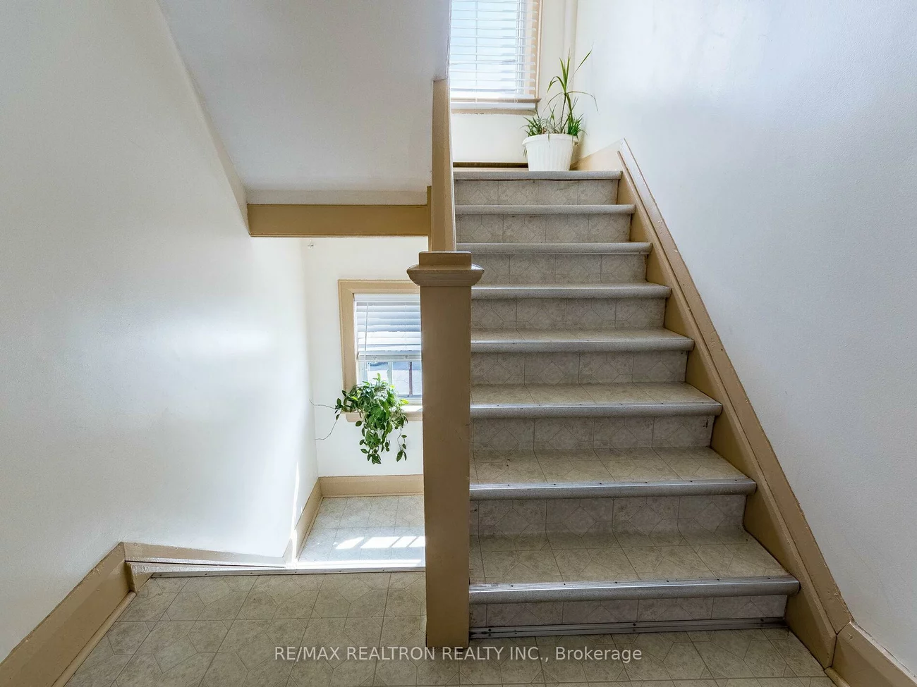 1038, St Clair, Oakwood Village, Toronto