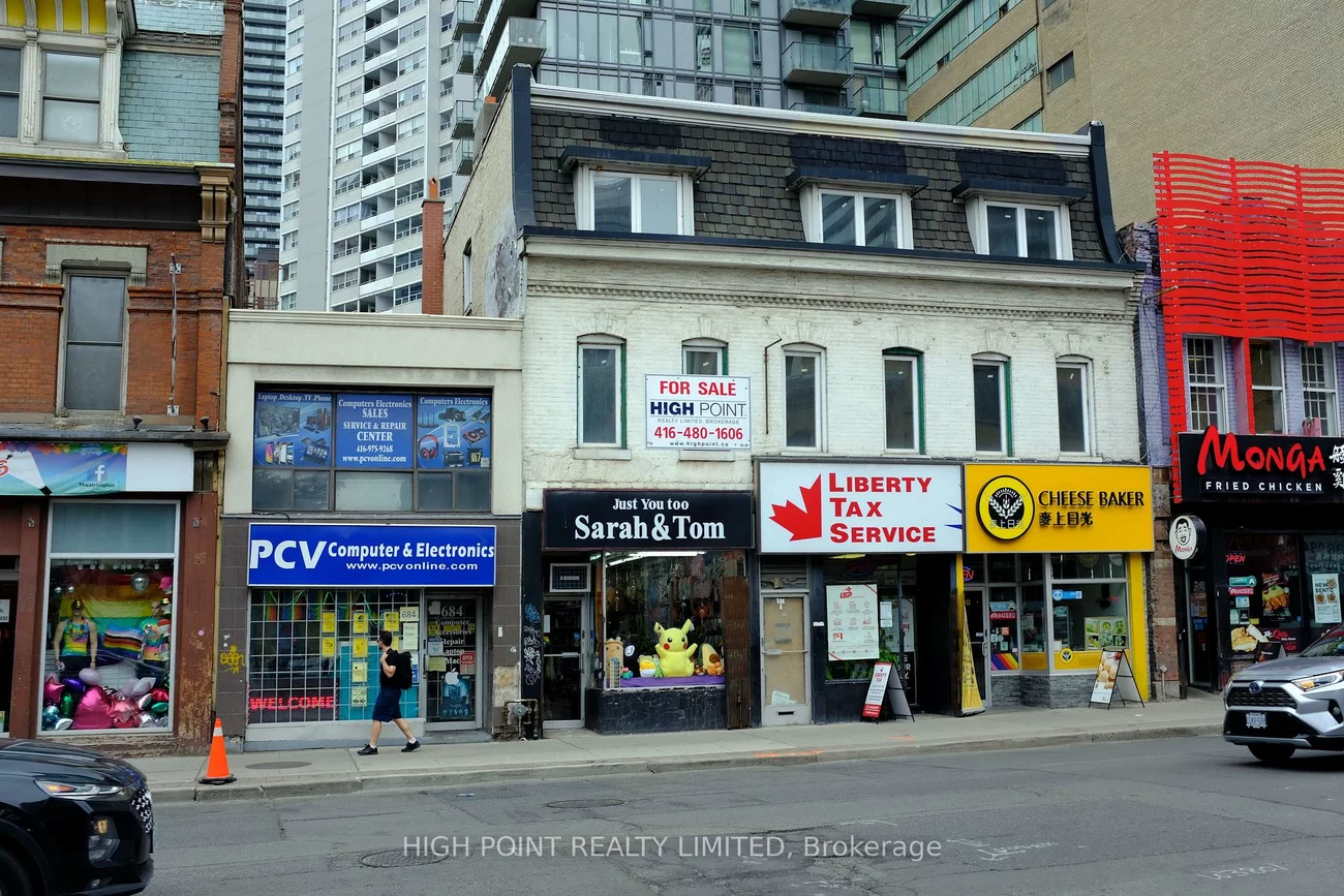 684-690, Yonge, Bay Street Corridor, Toronto