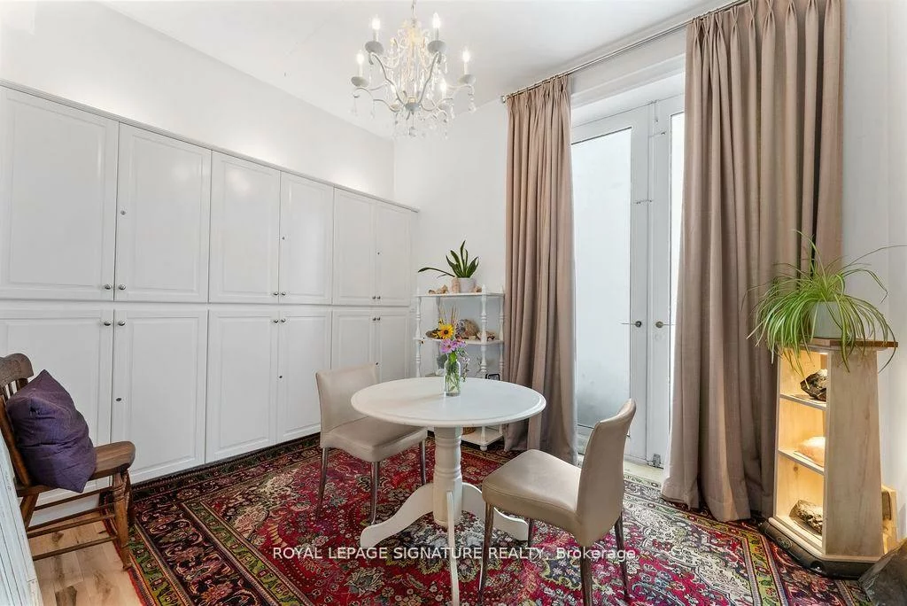 154, Harbord, Annex, Toronto