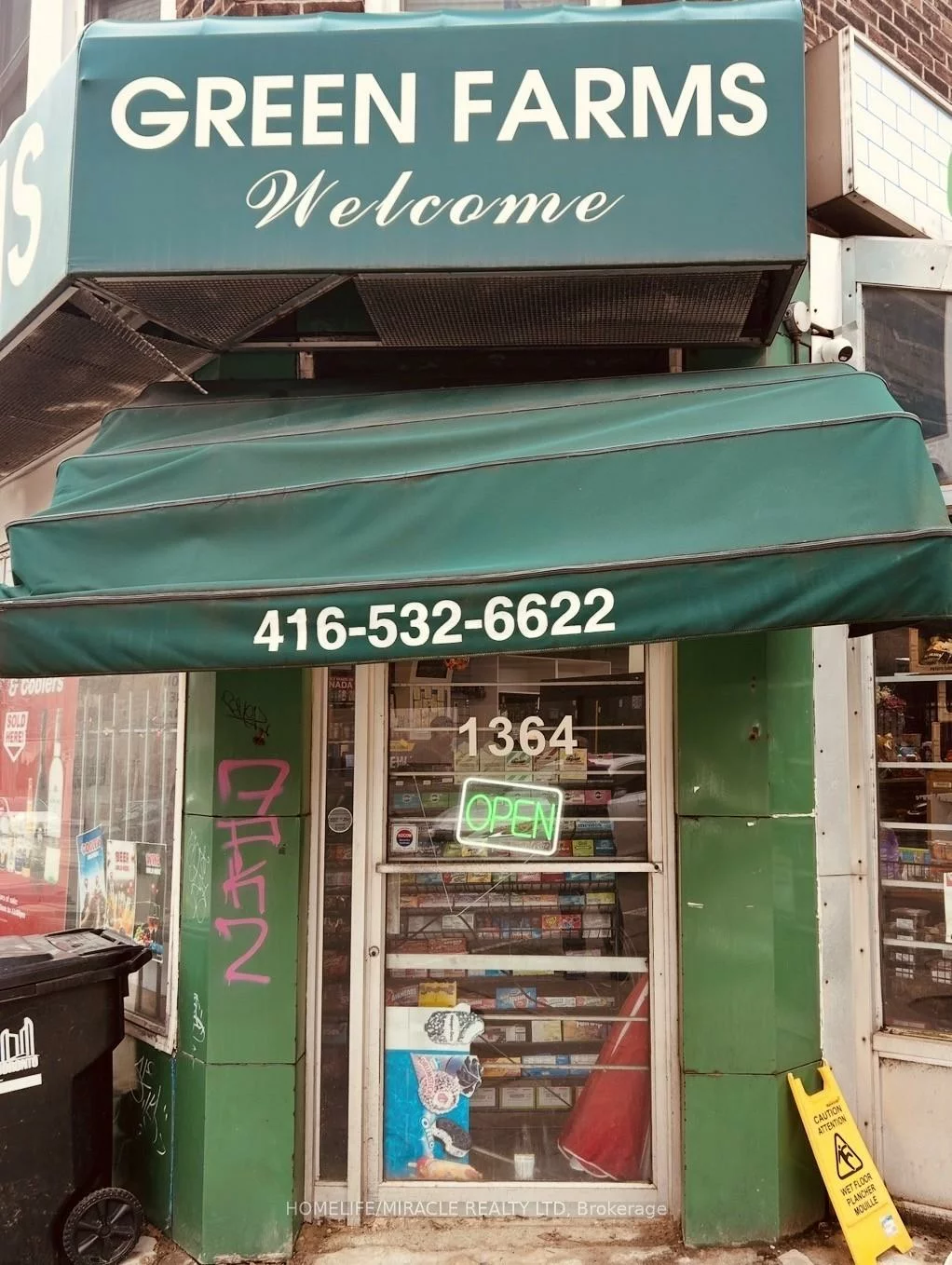 1364, Bathurst, Wychwood, Toronto