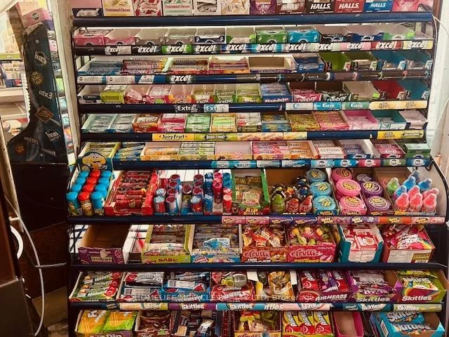 1364, Bathurst, Wychwood, Toronto