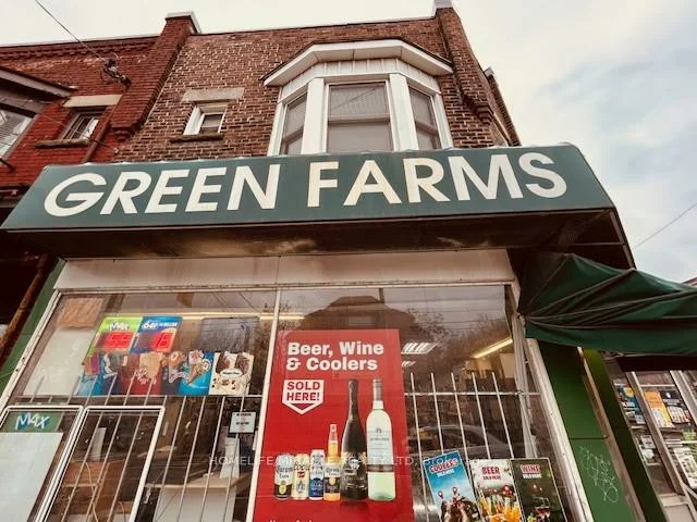 1364, Bathurst, Wychwood, Toronto