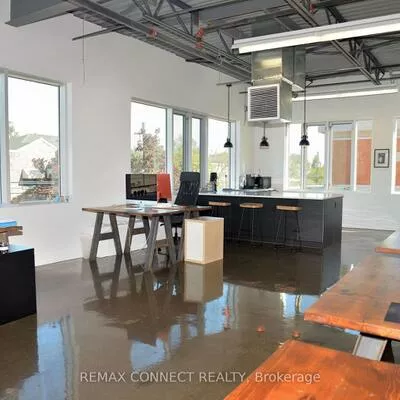 41, Industrial, Thorncliffe Park, Toronto