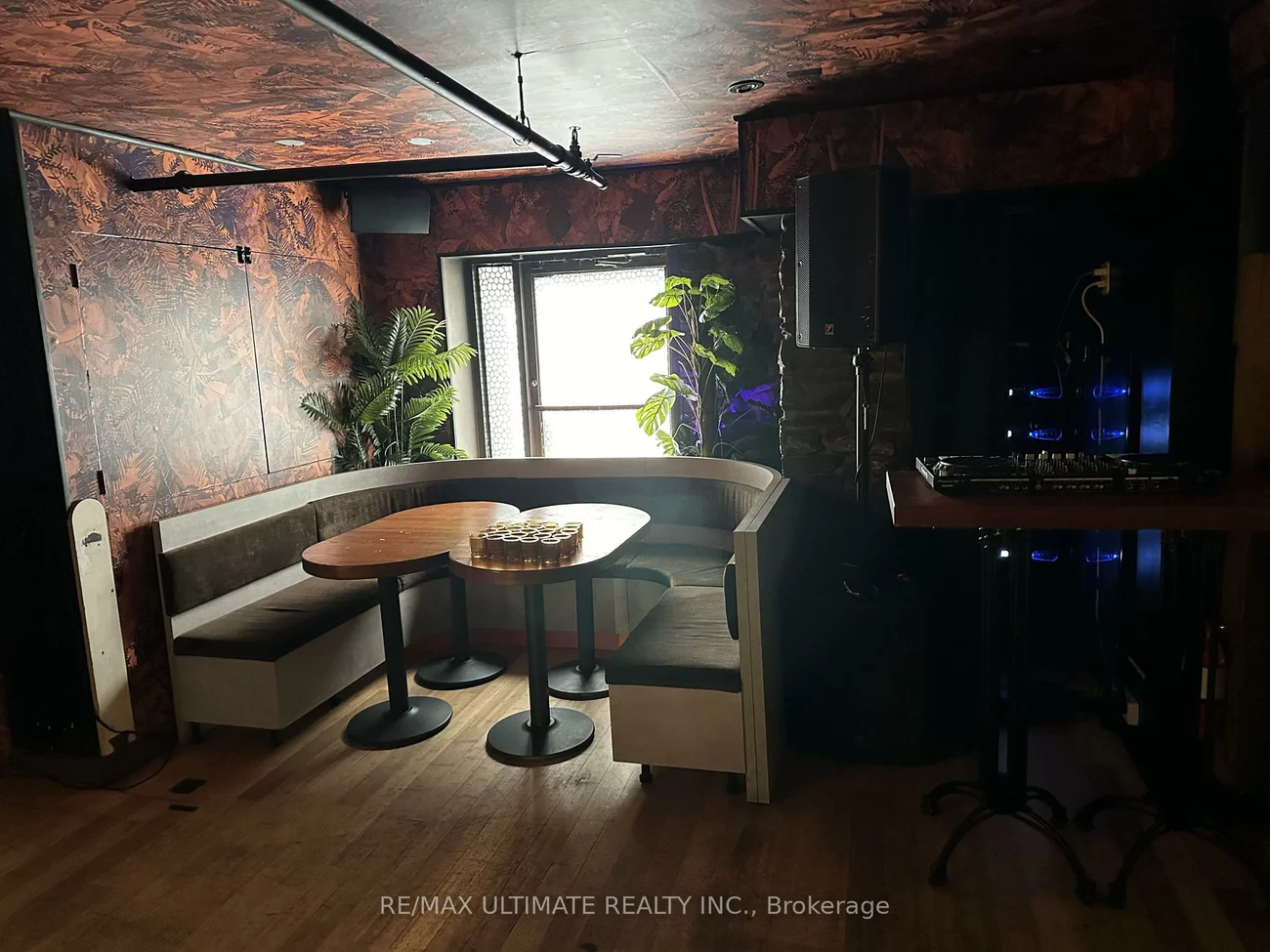 270, Adelaide, Waterfront Communities C1, Toronto