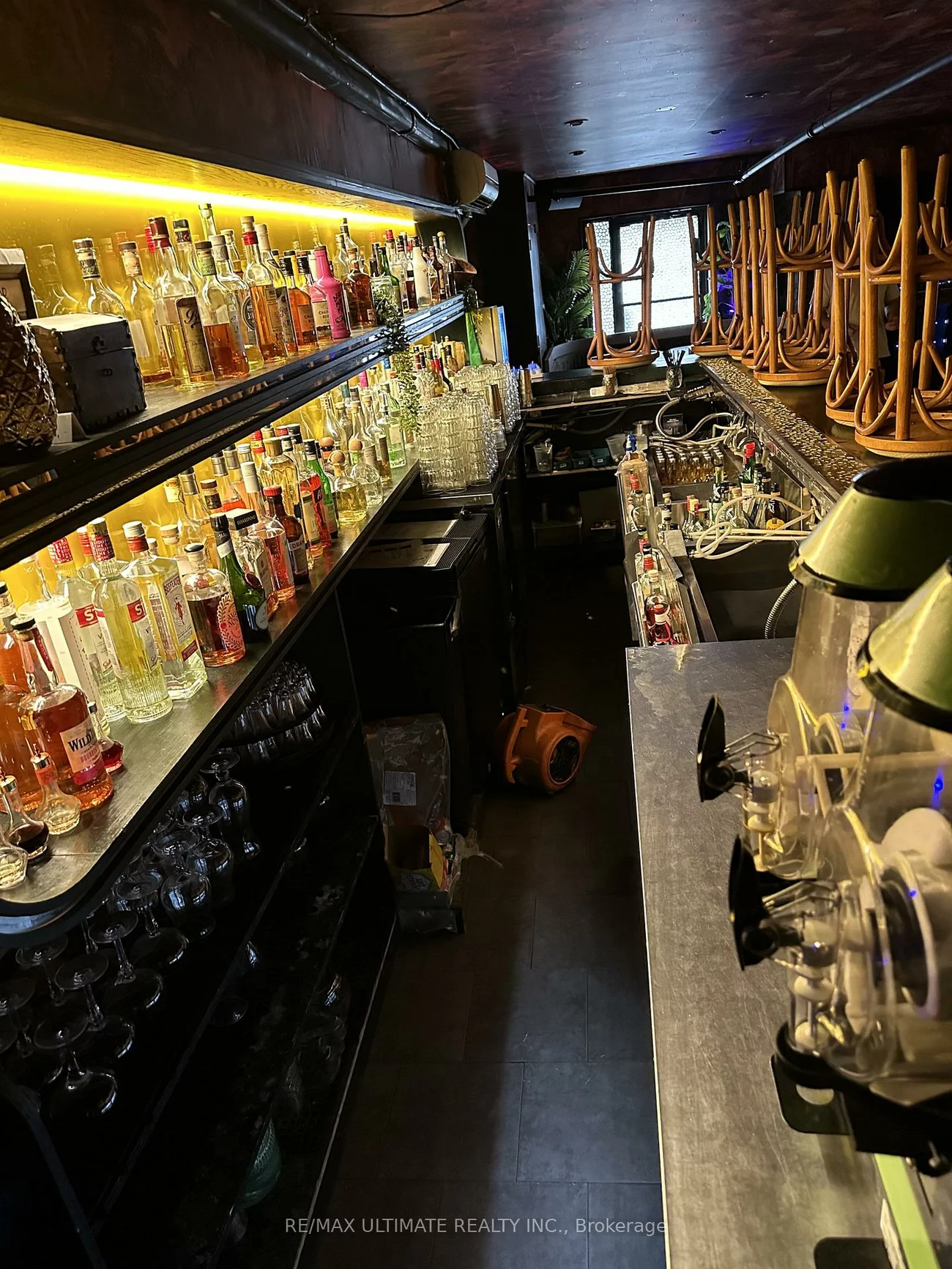 270, Adelaide, Waterfront Communities C1, Toronto