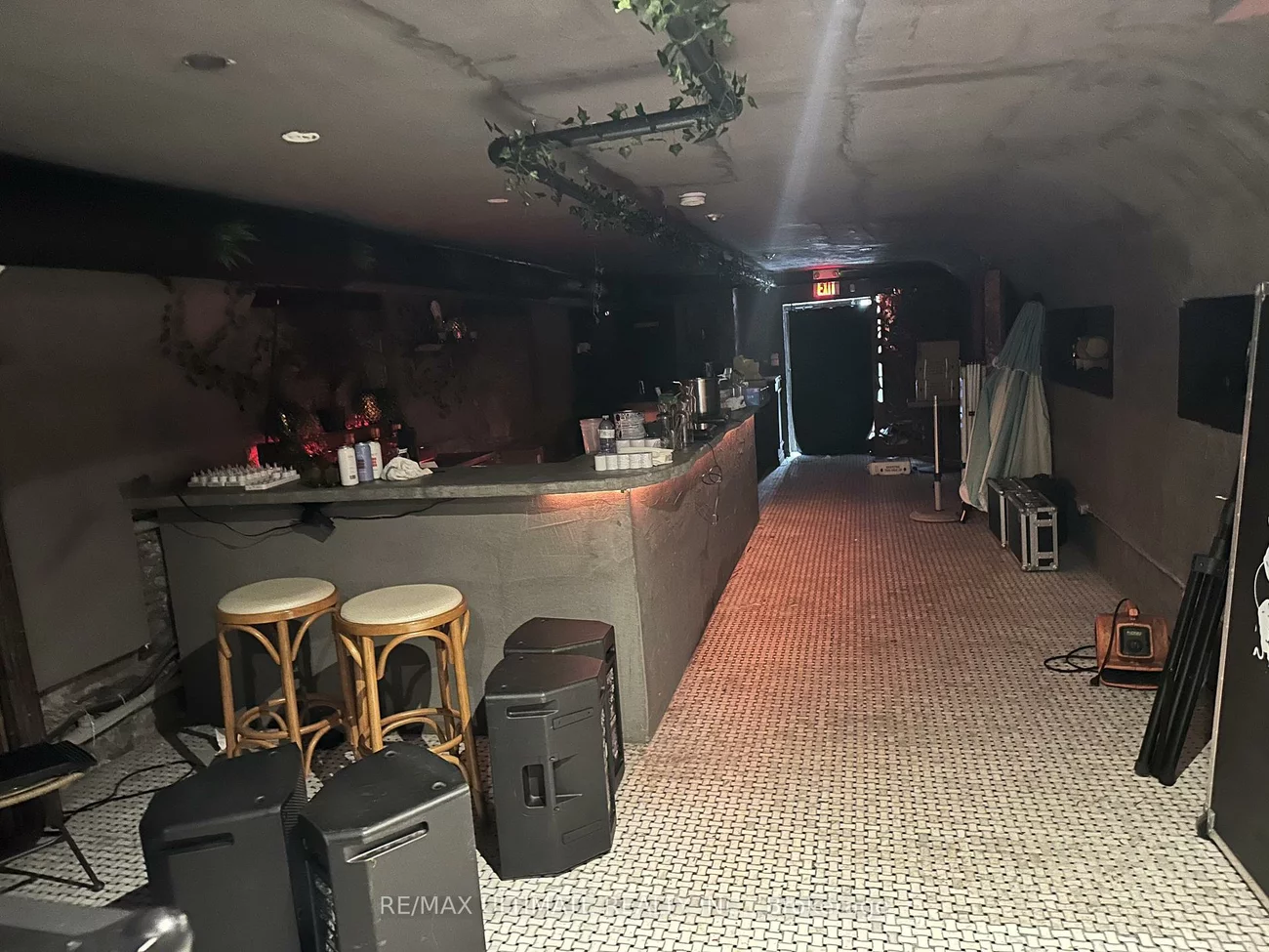 270, Adelaide, Waterfront Communities C1, Toronto