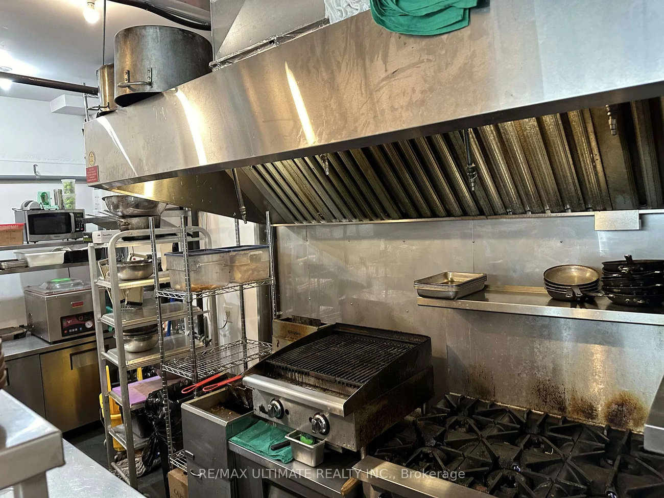 270, Adelaide, Waterfront Communities C1, Toronto