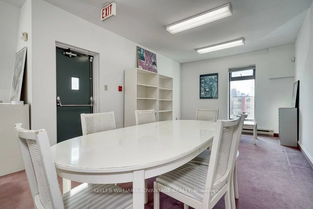 157, Gerrard, Moss Park, Toronto