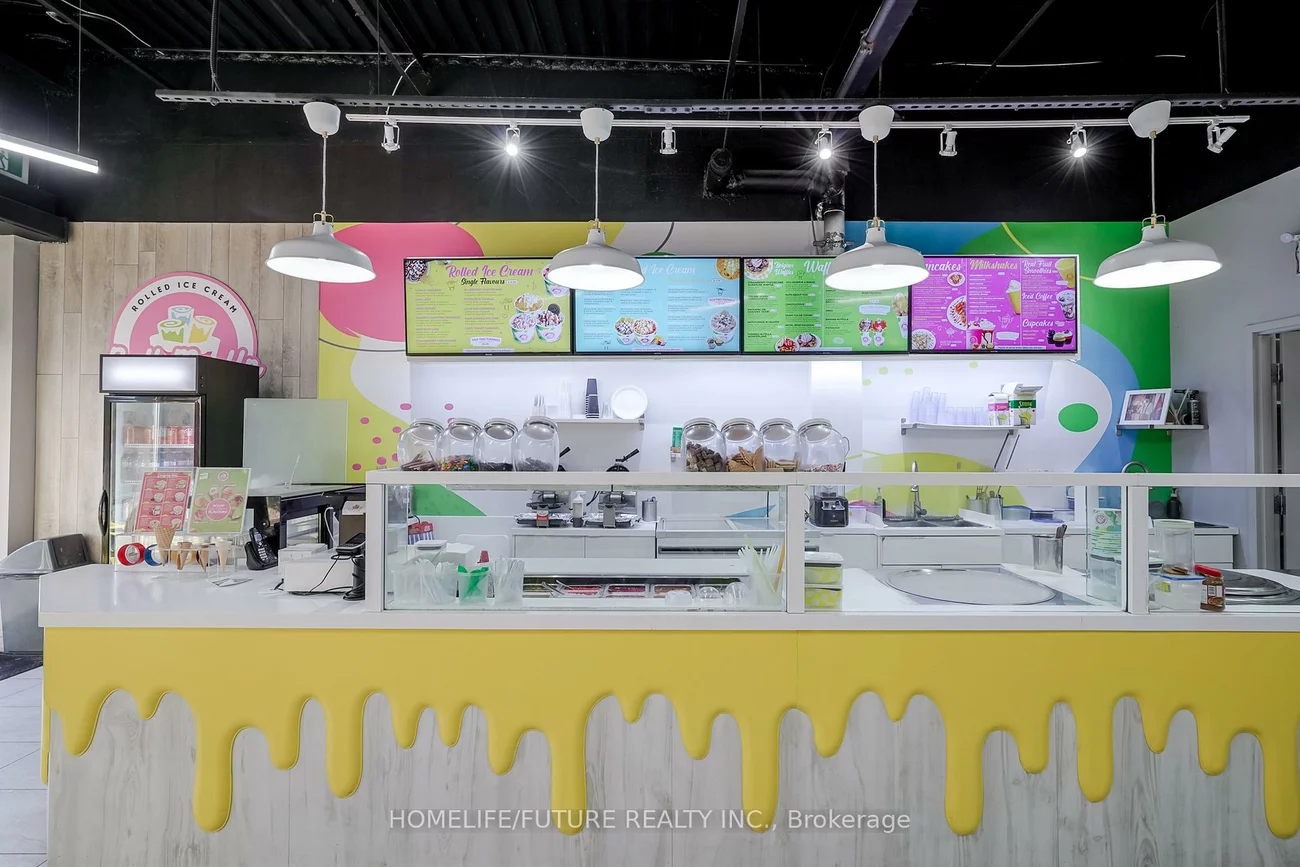 62, Overlea, Thorncliffe Park, Toronto