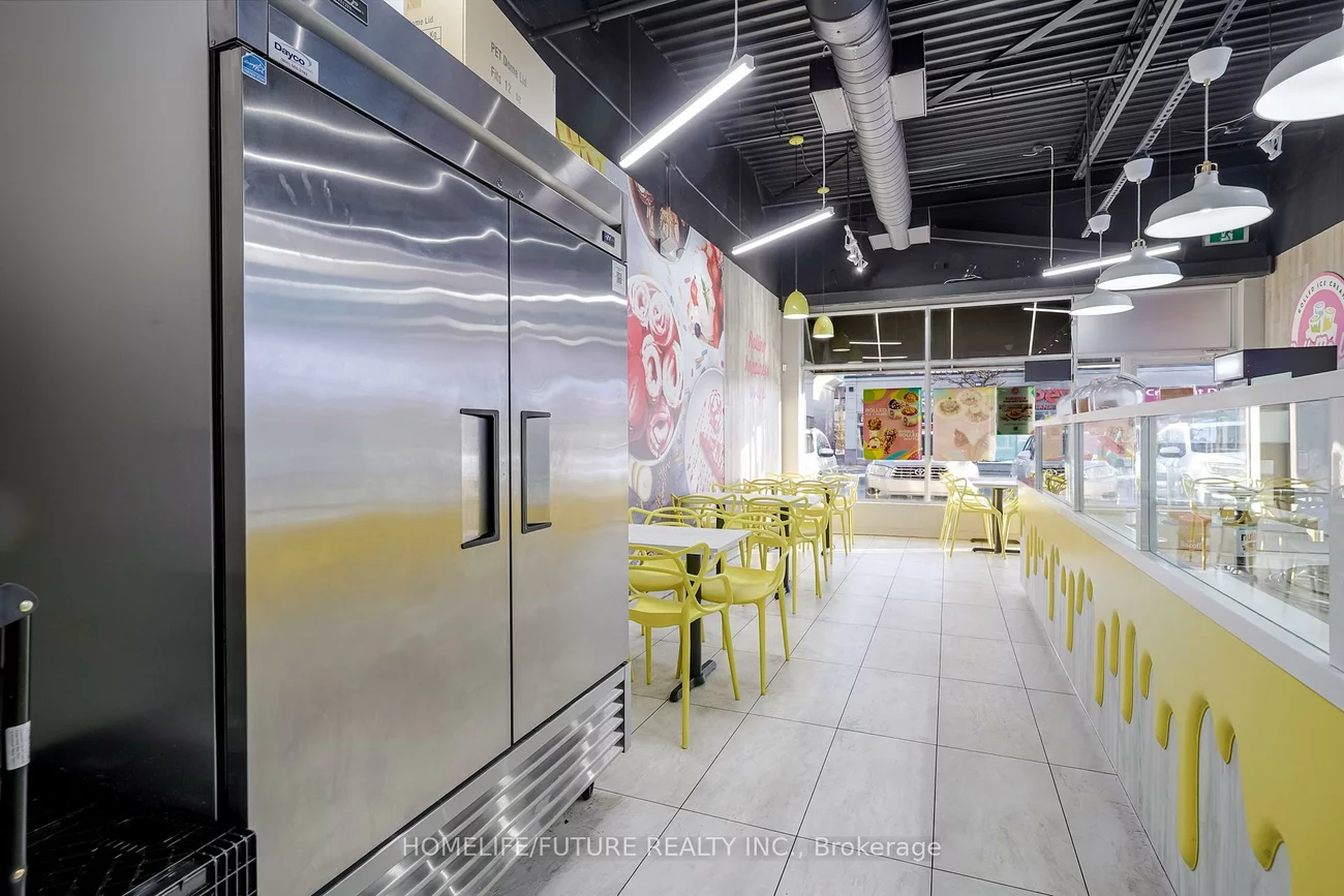 62, Overlea, Thorncliffe Park, Toronto