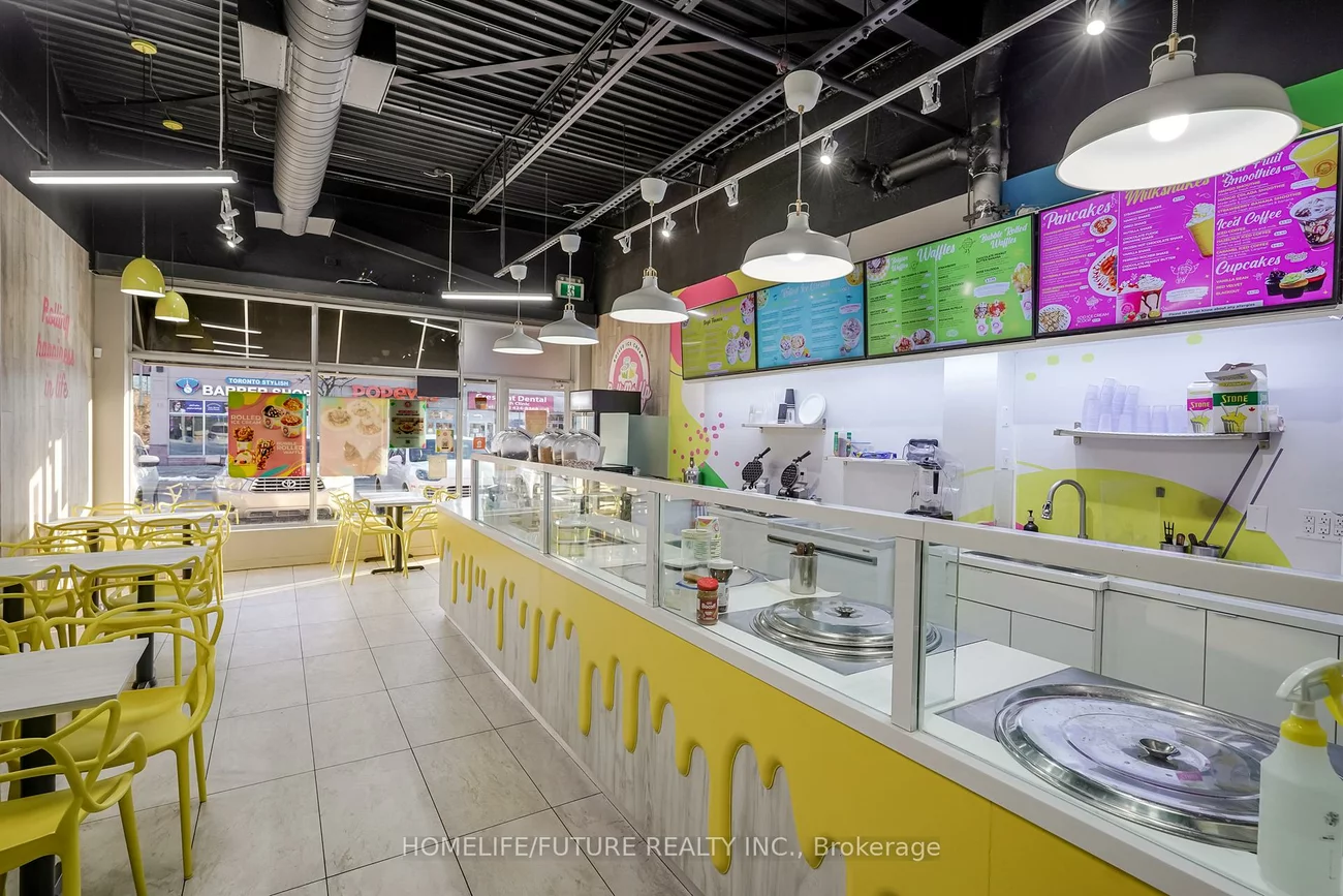 62, Overlea, Thorncliffe Park, Toronto