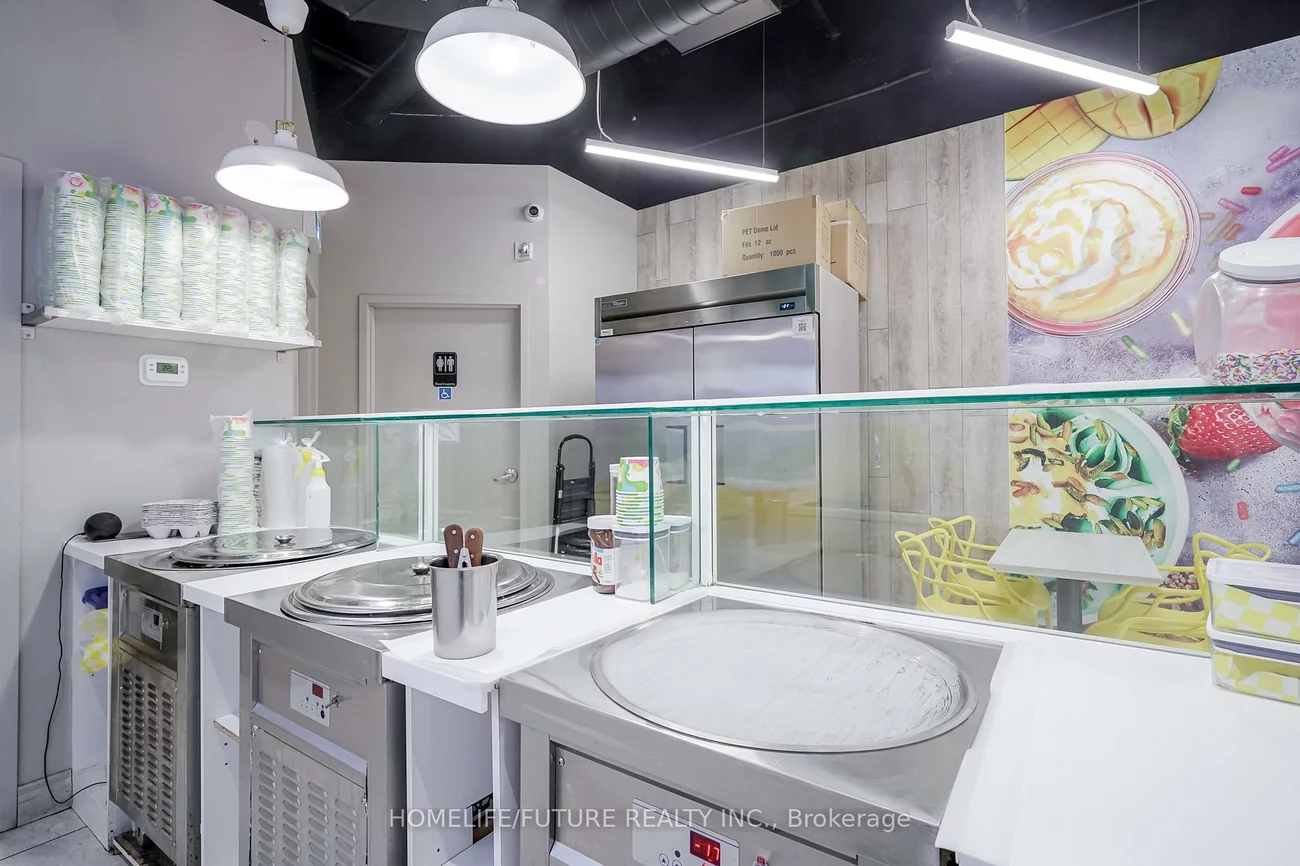 62, Overlea, Thorncliffe Park, Toronto