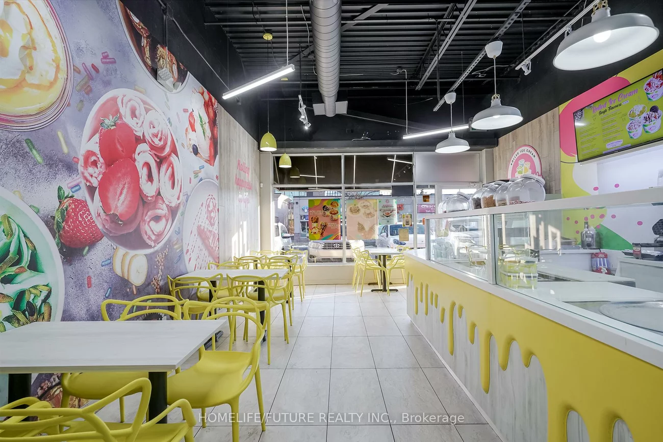 62, Overlea, Thorncliffe Park, Toronto