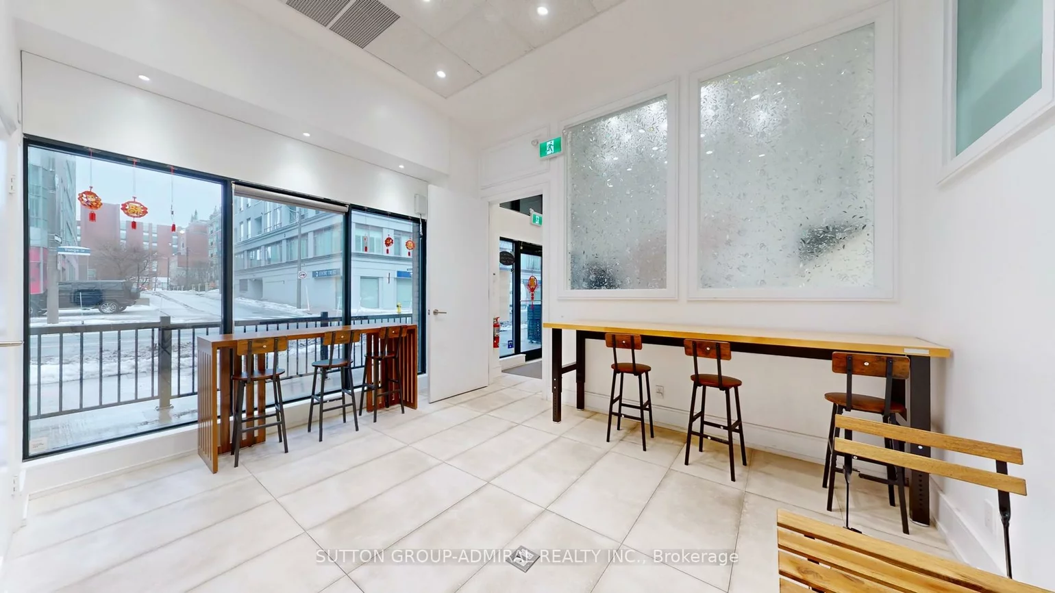 909, Yonge, Rosedale-Moore Park, Toronto