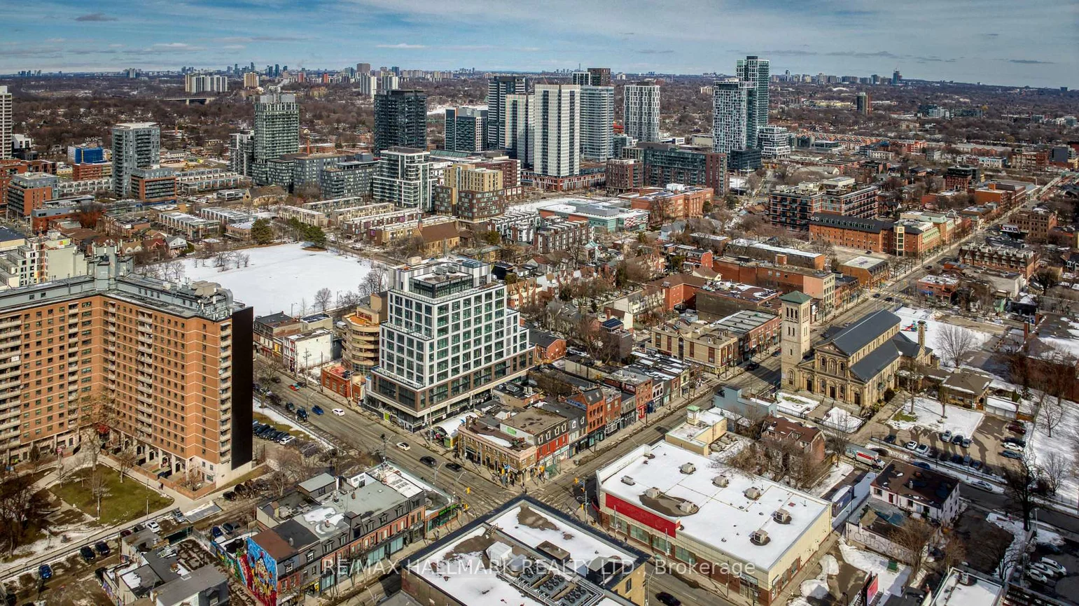 350-352, Queen, Regent Park, Toronto