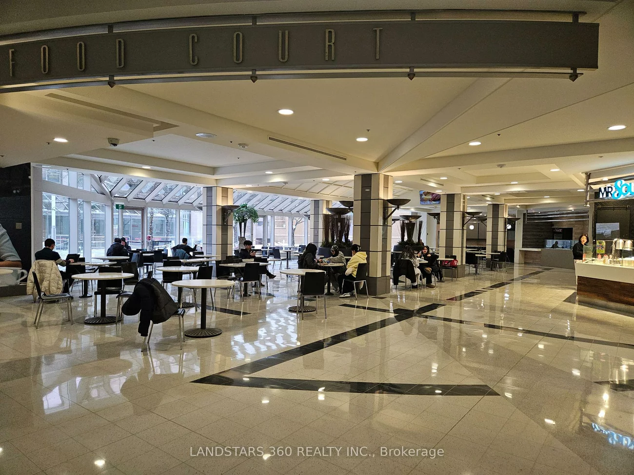 5650, Yonge, Newtonbrook West, Toronto