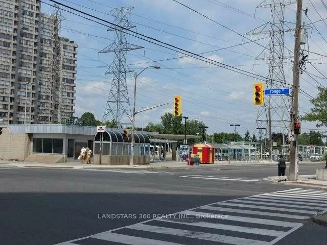 5650, Yonge, Newtonbrook West, Toronto