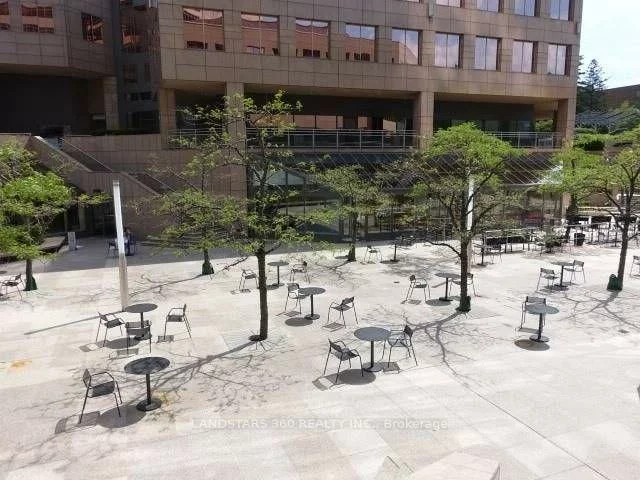 5650, Yonge, Newtonbrook West, Toronto