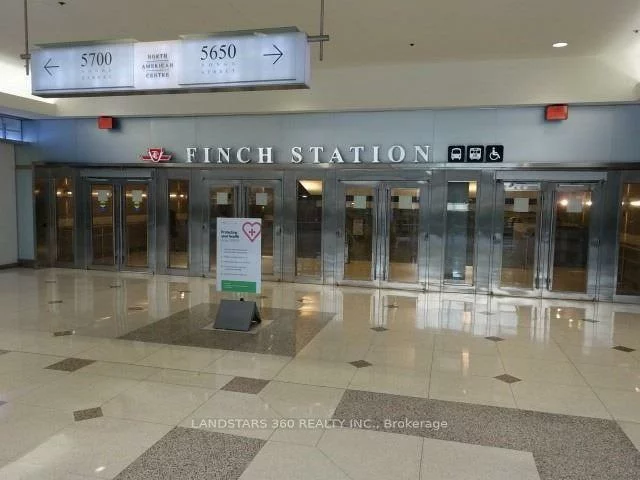 5650, Yonge, Newtonbrook West, Toronto