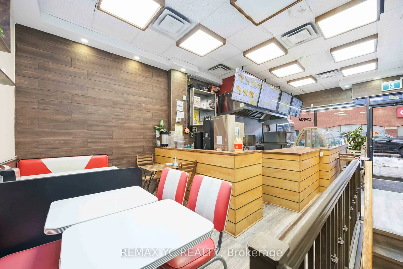 792, Bathurst, Annex, Toronto