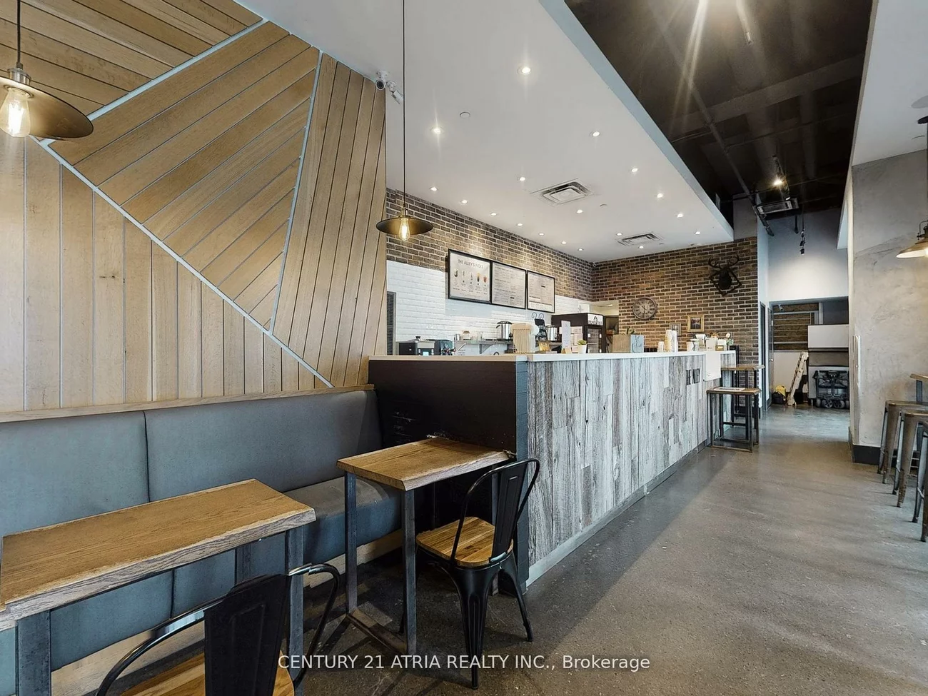 382, Yonge, Bay Street Corridor, Toronto