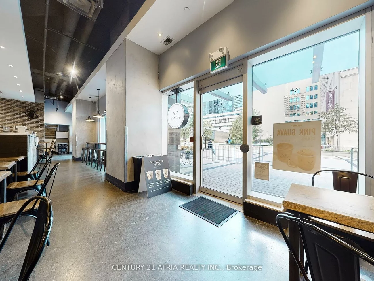 382, Yonge, Bay Street Corridor, Toronto