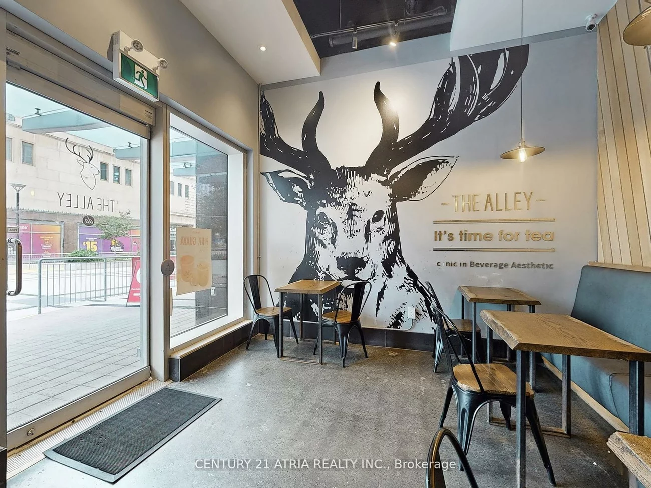 382, Yonge, Bay Street Corridor, Toronto