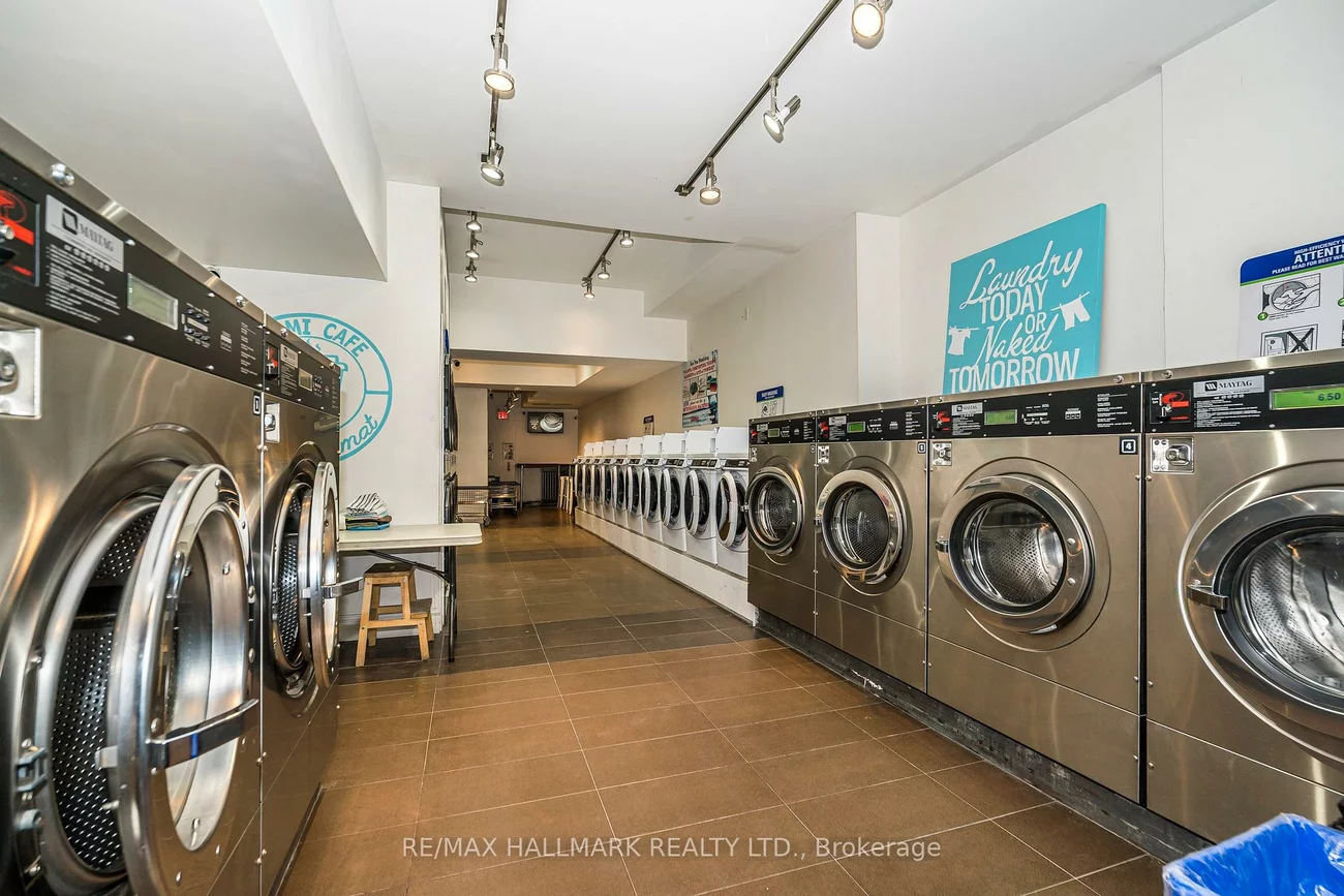 956, St Clair, Oakwood Village, Toronto