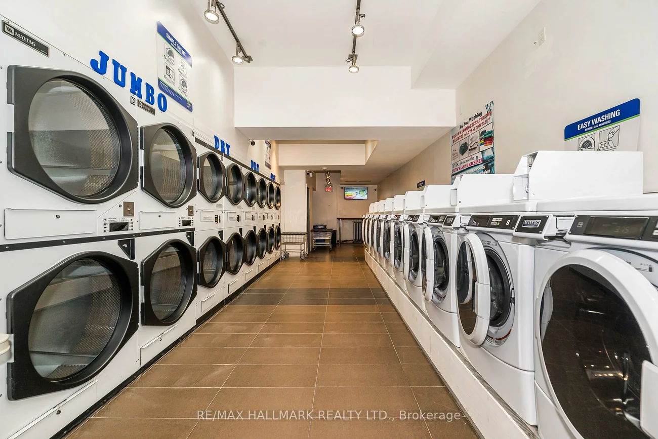 956, St Clair, Oakwood Village, Toronto