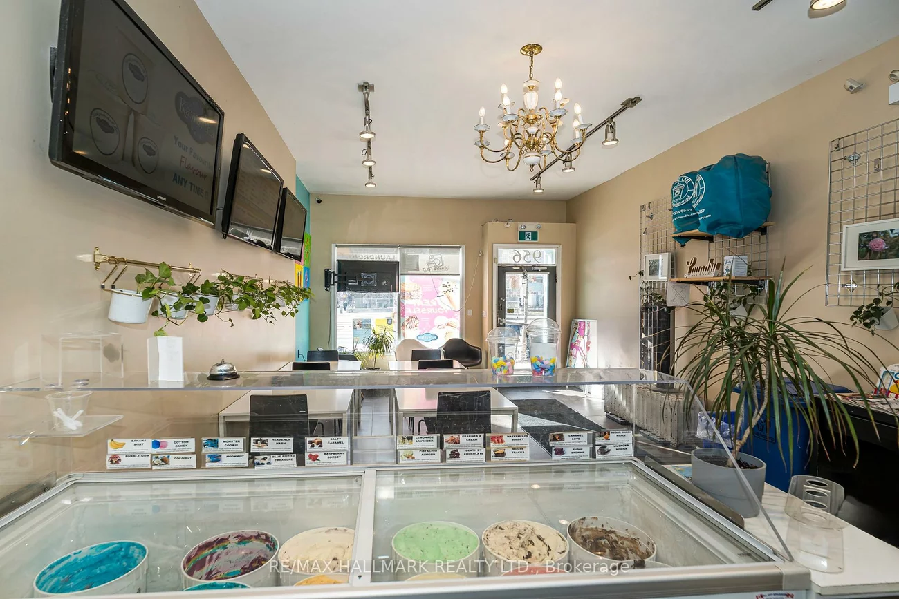 956, St Clair, Oakwood Village, Toronto