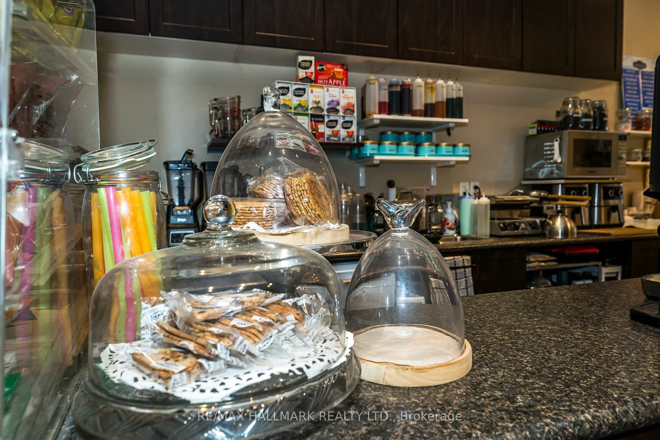 956, St Clair, Oakwood Village, Toronto