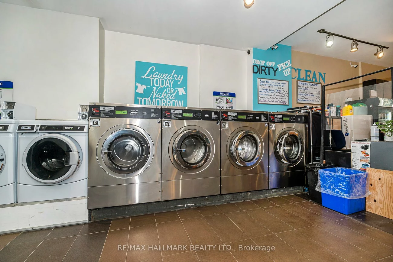 956, St Clair, Oakwood Village, Toronto