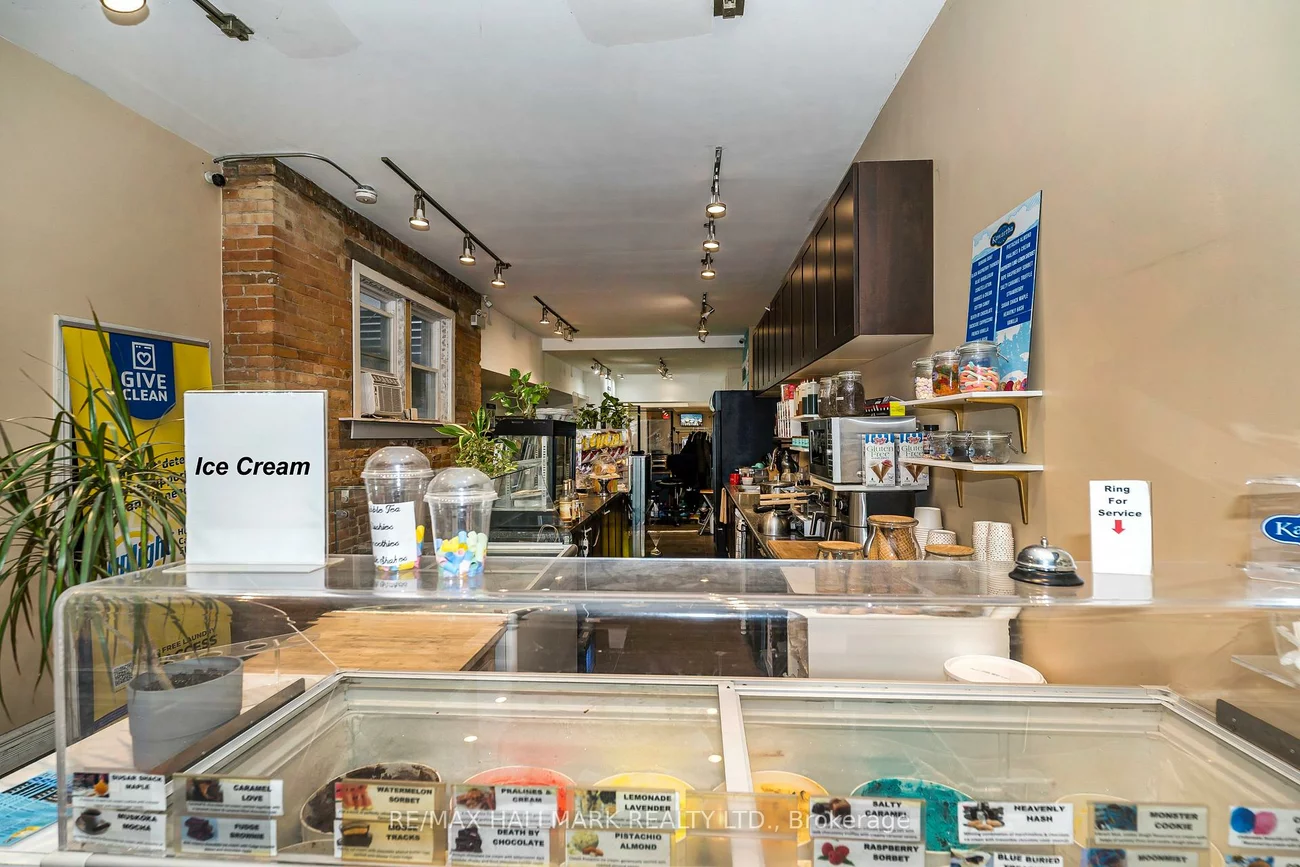 956, St Clair, Oakwood Village, Toronto