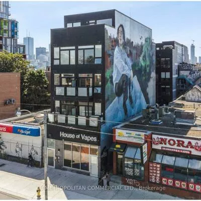 Commercial for sale, 335, College, Kensington-Chinatown, Toronto