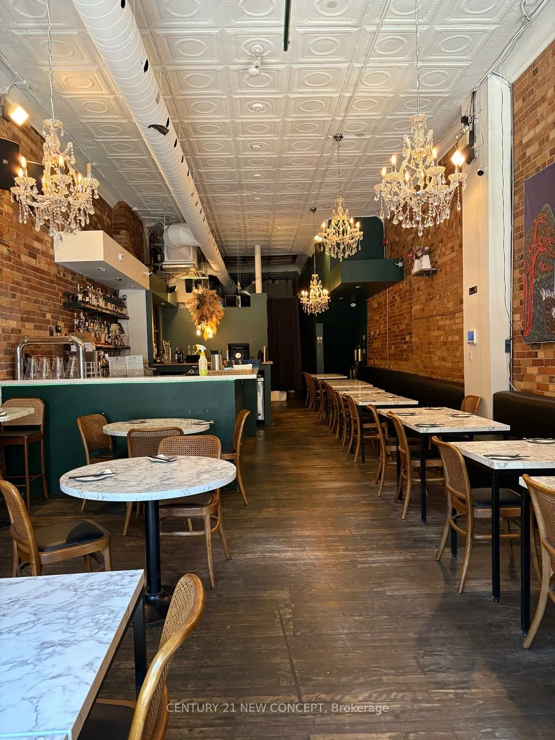 490, Queen, Kensington-Chinatown, Toronto