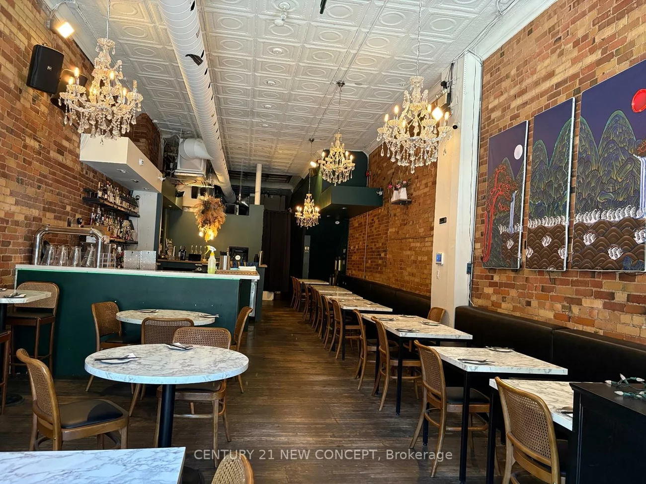 490, Queen, Kensington-Chinatown, Toronto