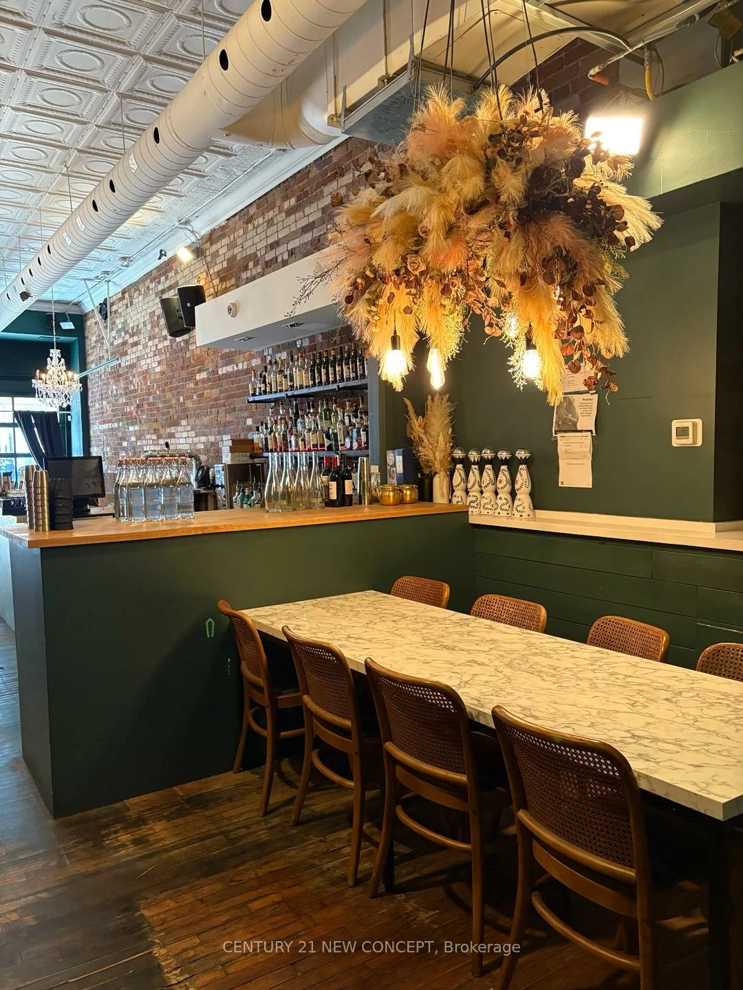 490, Queen, Kensington-Chinatown, Toronto