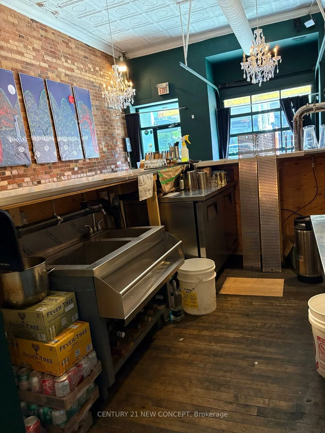 490, Queen, Kensington-Chinatown, Toronto