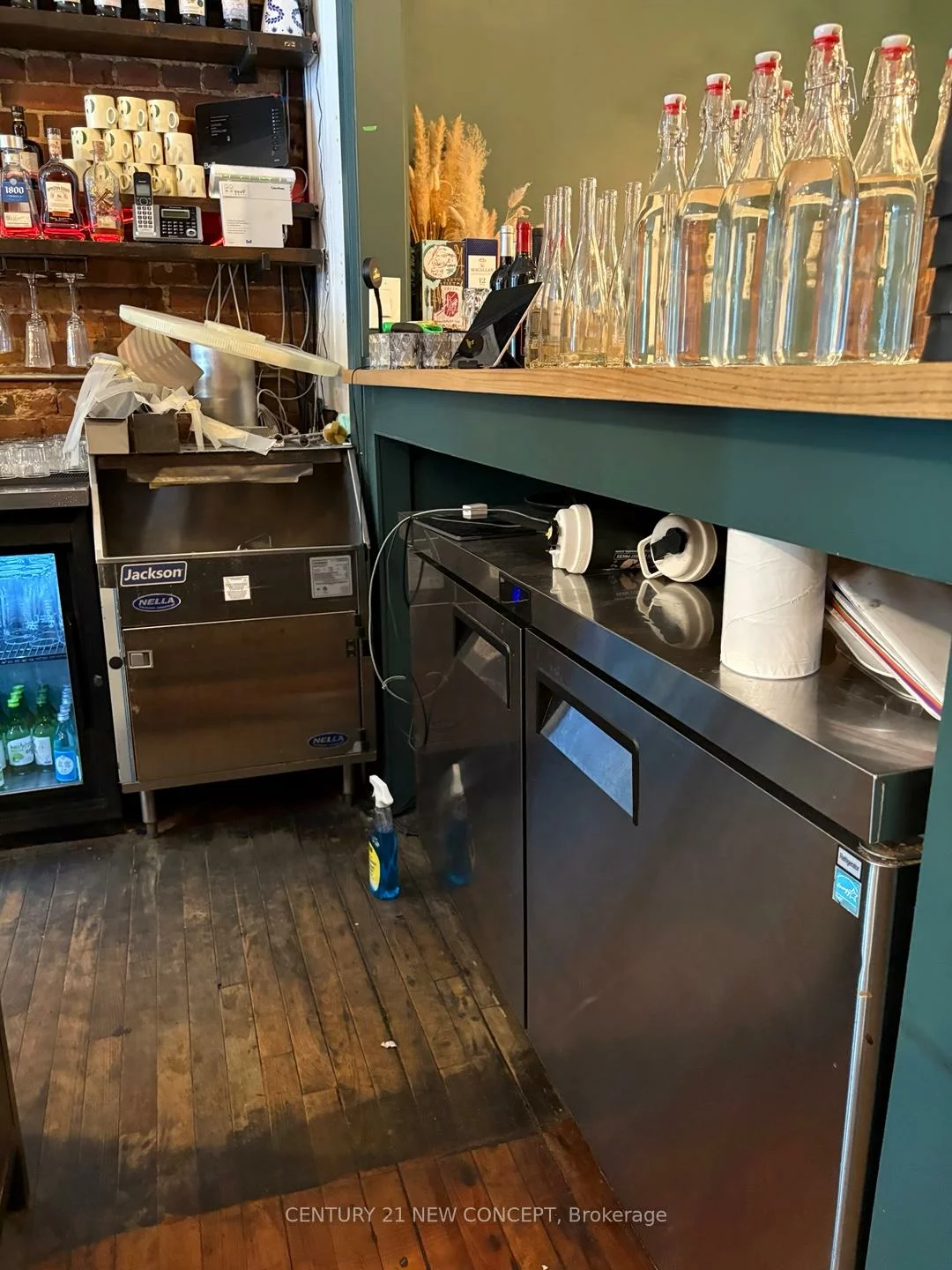 490, Queen, Kensington-Chinatown, Toronto