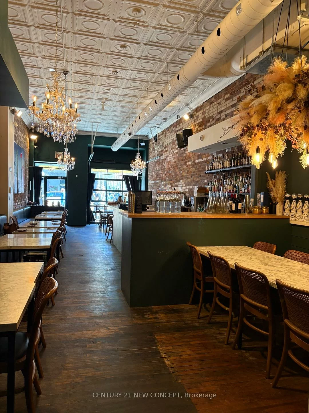 490, Queen, Kensington-Chinatown, Toronto